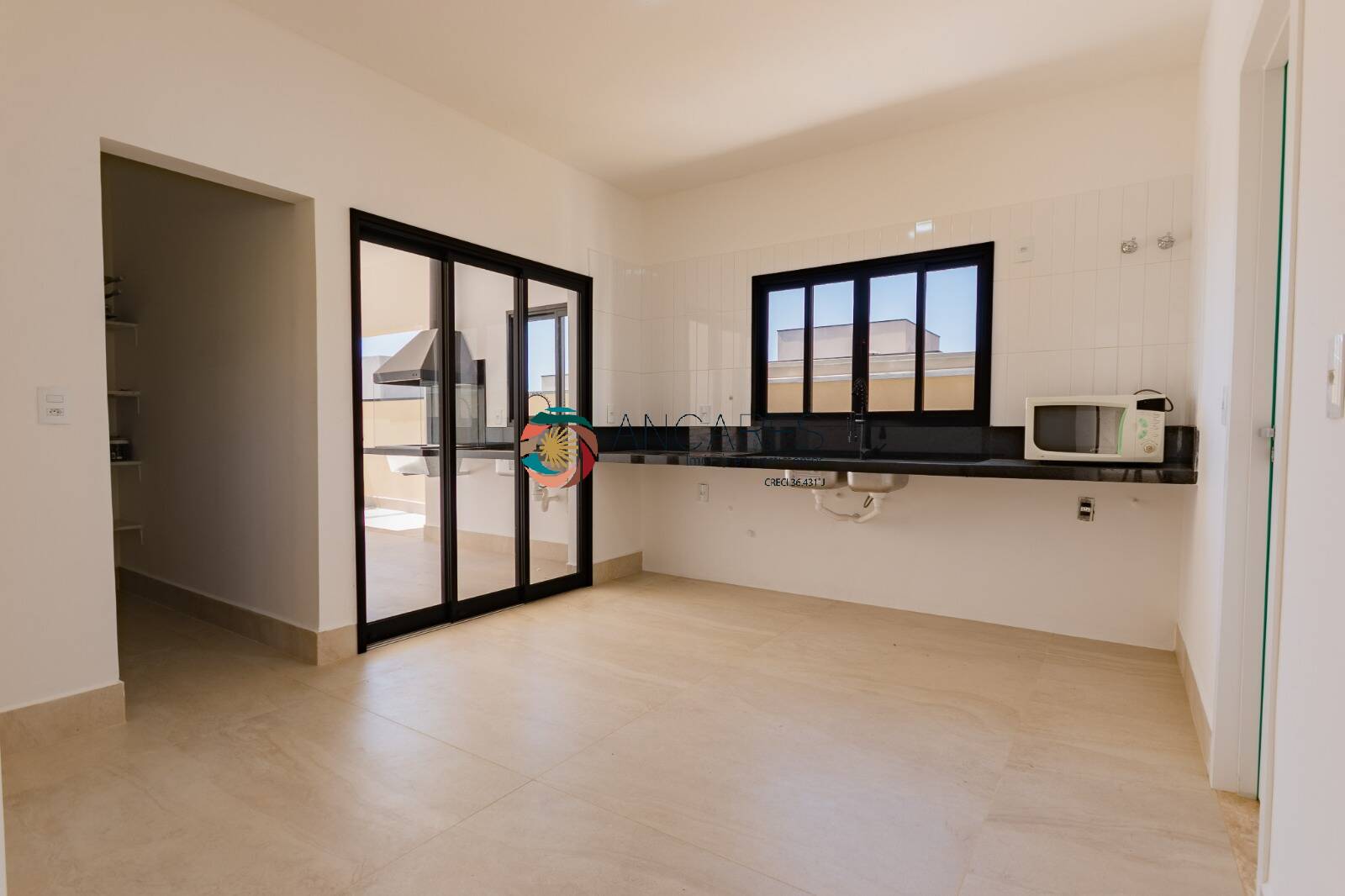 Casa à venda com 3 quartos, 182m² - Foto 8